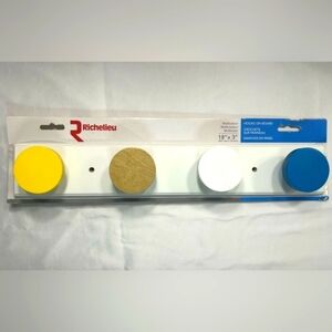 Richelieu Round Hooks On panel For Children / Safety